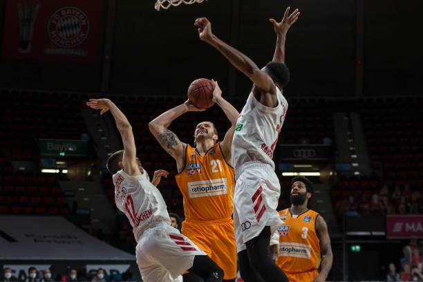 却常常在比 却常常在比