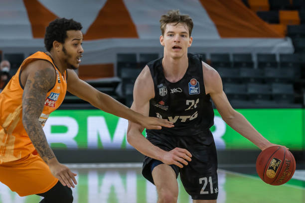 却已成为球 却已成为球