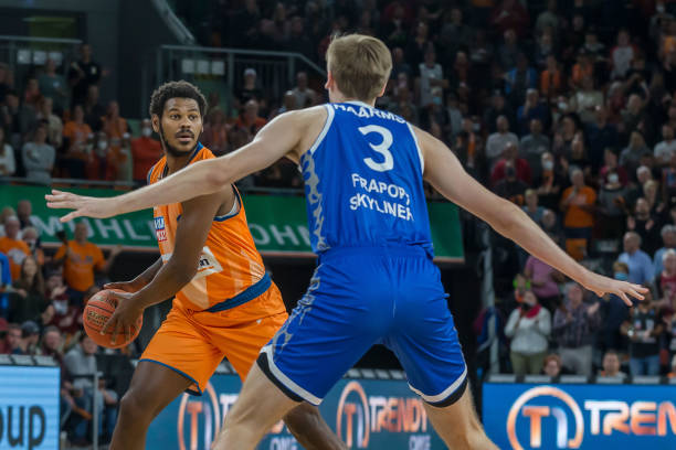 进攻端的隐 进攻端的隐